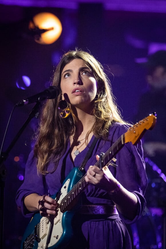 Exclusif - La chanteuse Clou - Concert des révélations des victoires de la musique 2021 au Casino de Paris, qui sera diffusé le 26 janvier sur France 2. Le 11 janvier 2021 © Cyril Moreau / Bestimage