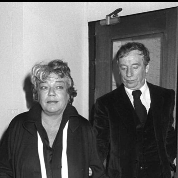 Yves Montand assistent et Simone Signoret.