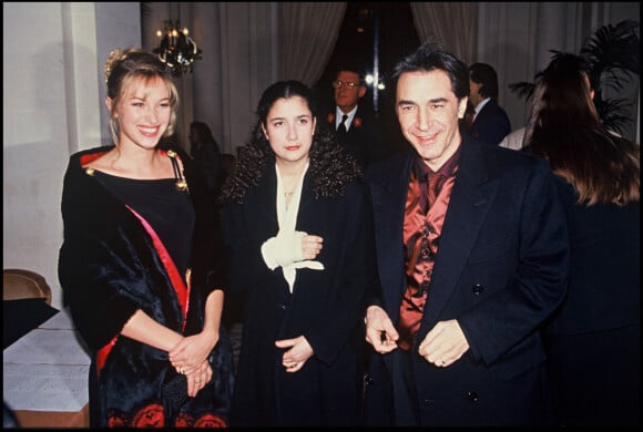 Richard Berry avec sa compagne Jessica Forde et sa fille Coline en 1993