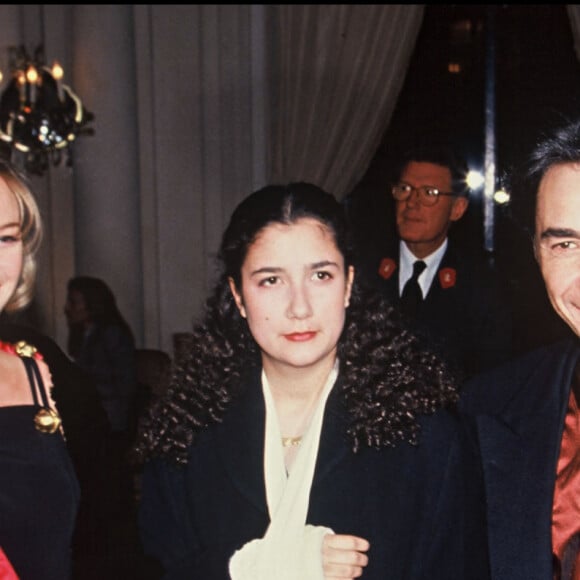 Richard Berry avec sa compagne Jessica Forde et sa fille Coline en 1993