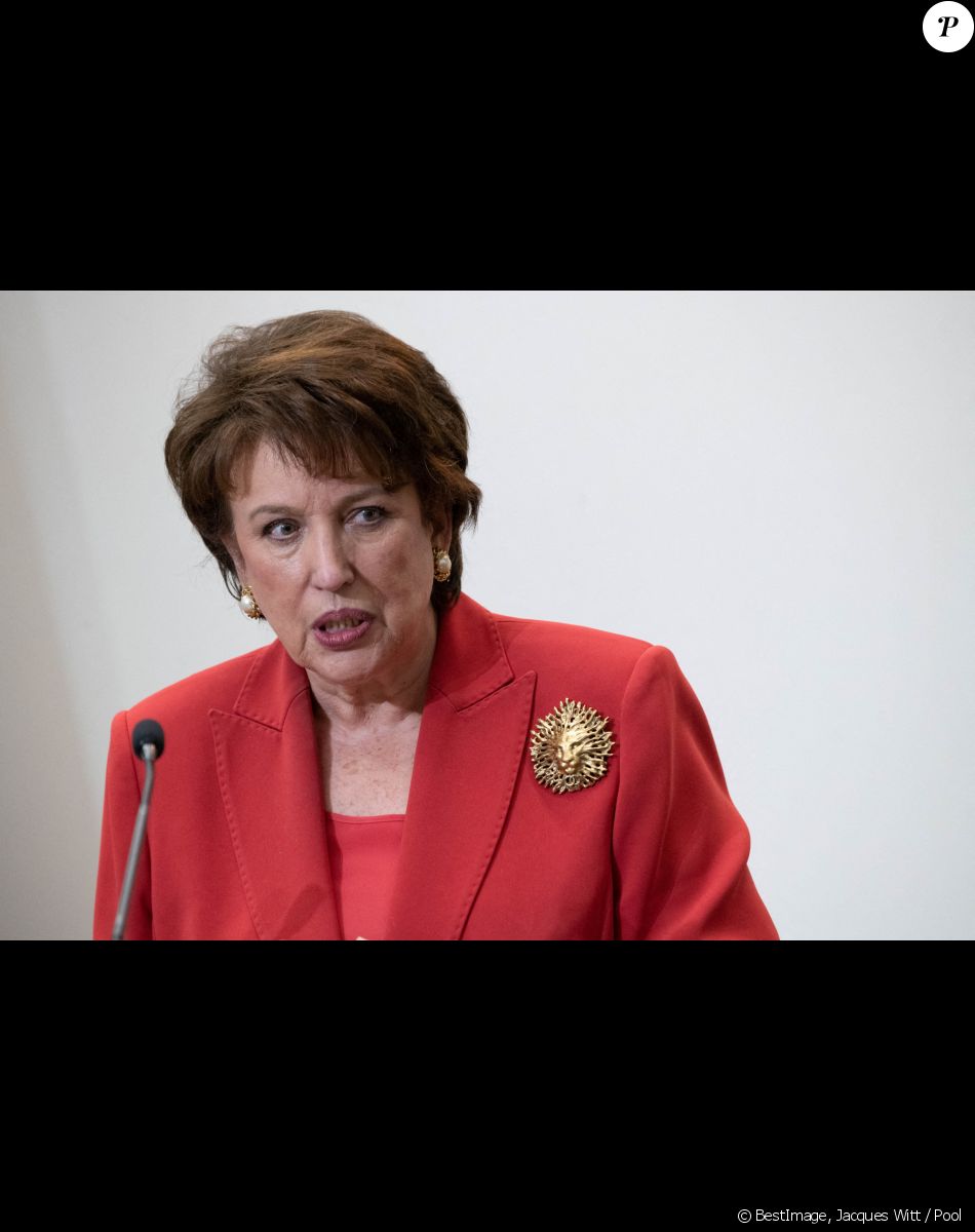 Roselyne Bachelot, ministre de la culture lors de la conférence de presse du premier ministre concernant la mise en place de moyens de lutte contre l'épidémie de coronavirus (COVID-19) et sur la stratégie de vaccination le 14 janvier 2021. © Jacques Witt / Pool / Bestimage