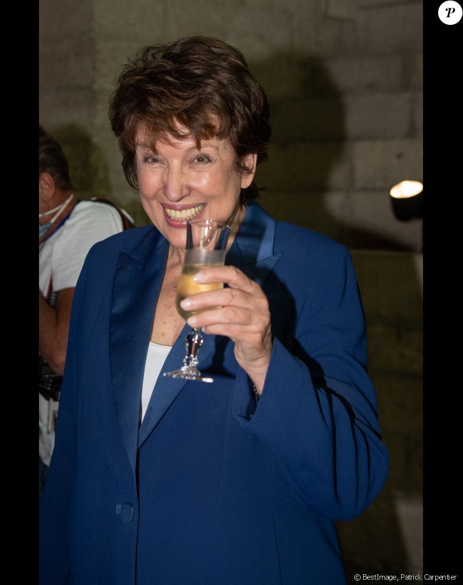 Roselyne Bachelot-Narquin, ministre de la Culture en déplacement en Avignon pour une visite du Palais des Papes et échanges avec les artistes et les directrices et directeurs des théâtres suivi d'un spectacle vivant de clôture du festival Le souffle d'Avignon. © Patrick Carpentier / Bestimage