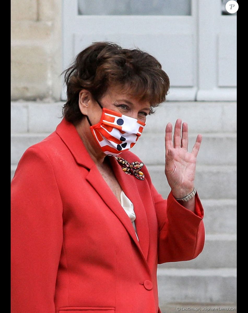 Roselyne Bachelot, ministre de la Culture à la sortie du conseil des ministres de rentrée du 26 août 2020, au palais de l'Elysée à Paris. © Stéphane Lemouton / Bestimage