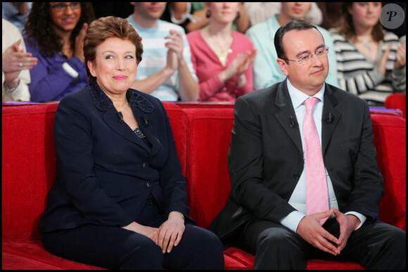Roselyne Bachelot et son fils Pierre à "Vivement Dimanche". 
