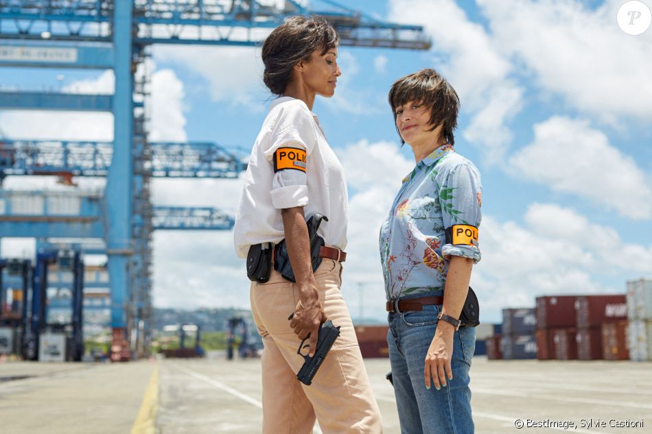 Exclusif - Sonia Rolland et Béatrice de la Boulaye sur le tournage de la saison 2 de la série "Tropiques criminels" en Martinique, qui sera diffusée à partir du 19 février 2021 sur France 2. Juillet 2020 © Sylvie Castioni / Bestimage