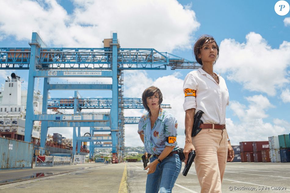 Exclusif - Sonia Rolland et Béatrice de la Boulaye sur le tournage de la saison 2 de la série "Tropiques criminels" en Martinique, qui sera diffusée à partir du 19 février 2021 sur France 2. Juillet 2020 © Sylvie Castioni / Bestimage