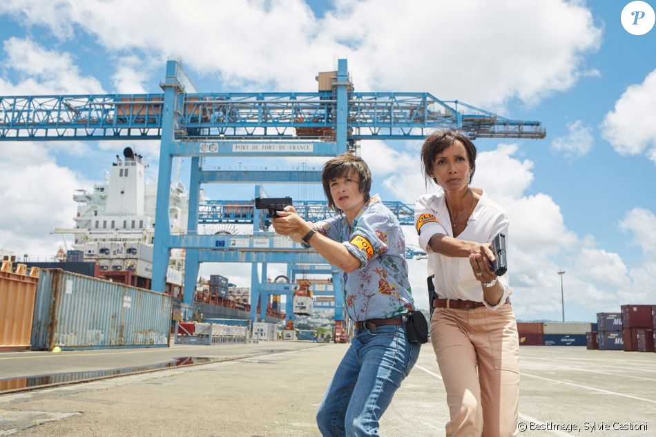 Exclusif - Sonia Rolland et Béatrice de la Boulaye sur le tournage de la saison 2 de la série "Tropiques criminels" en Martinique, qui sera diffusée à partir du 19 février 2021 sur France 2. Juillet 2020 © Sylvie Castioni / Bestimage
