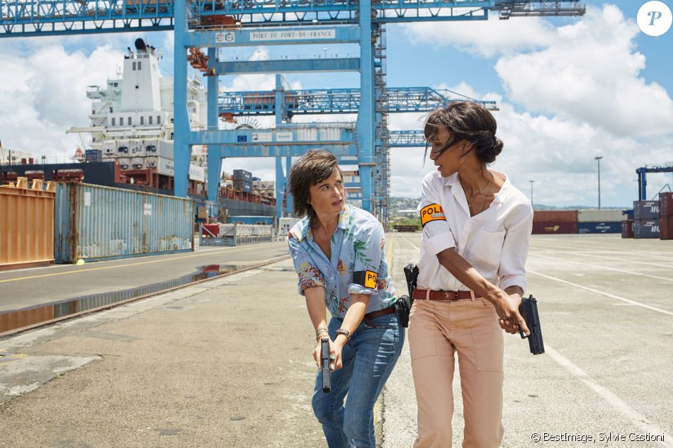 Exclusif - Sonia Rolland et Béatrice de la Boulaye sur le tournage de la saison 2 de la série "Tropiques criminels" en Martinique, qui sera diffusée à partir du 19 février 2021 sur France 2. Juillet 2020 © Sylvie Castioni / Bestimage