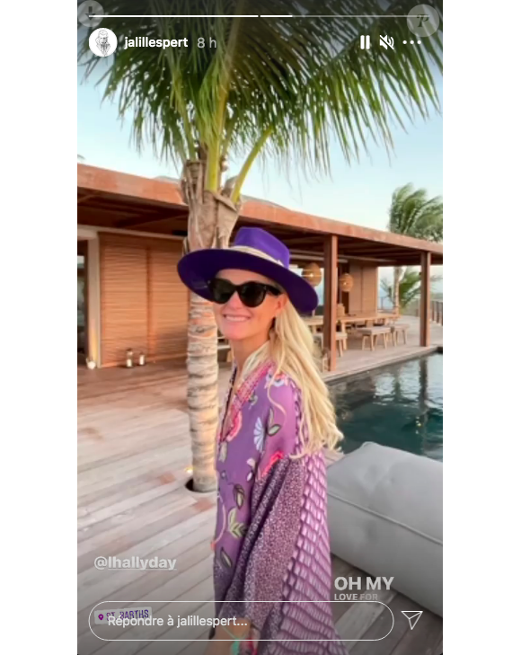 Laeticia Hallyday pose à Saint-Barth devant l'objectif de son compagnon Jalil Lespert, sur Instagram le 4 février 2021.