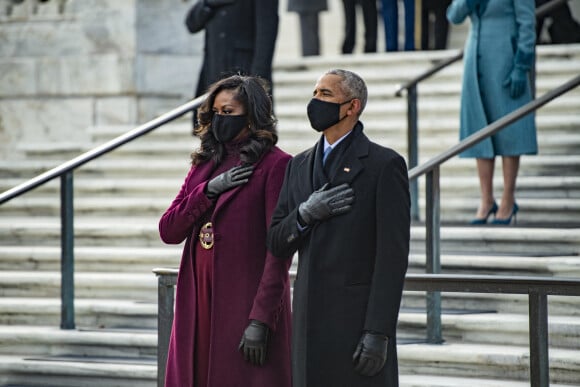 Michelle Obama et son mari Barack Obama - Cérémonie d'hommage au cimetière d'Arlington suite à l'investiture du 46e président des Etats-Unis. Le 20 janvier 2021. © Elizabeth Fraser-Planet Pix / Zuma Press / Bestimage