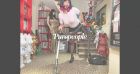 Bob Sinclar en talons et mini jupe en cuir : son hommage sexy à Freddie Mercury