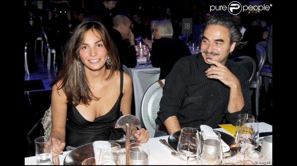 Ines Sastre Et Stefan Eicher Lors Du Bal Jaune Organise Par La Fondation Ricard A La Fiac A Paris Le 23 Octobre 2009 Purepeople