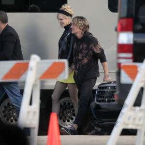 Exclusif - Keith Urban vient rendre visite à sa femme Nicole Kidman sur le tournage du film "The Prom" à Los Angeles, le 25 février 2020.