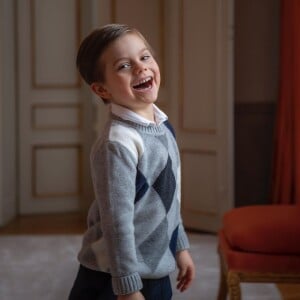 Le prince Oscar de Suède, le fils de la princesse héritière Victoria, fête ses 5 ans en images, sur Instagram, le 2 mars 2021.