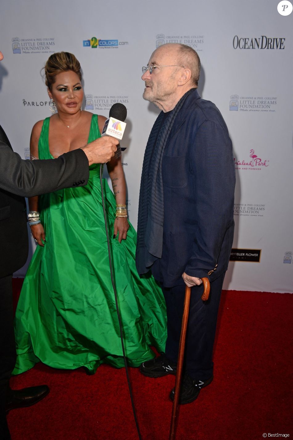 Phil Collins avec sa femme Orianne au photocall de la soirée de gala "Dreaming on the Beach" à Miami, le 15 novembre 2018.