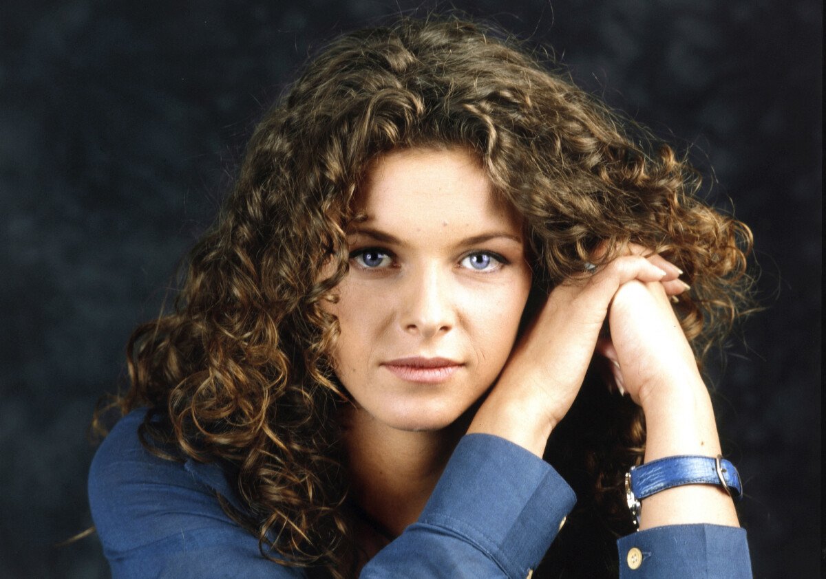 Qoshningiz bilan onlayn porno filmlarni tomosha qiling Ayollar tanga porno