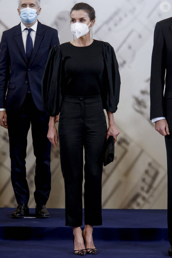 La reine Letizia d'Espagne à son arrivée au 19ème concert "In Memorian" en hommage aux victimes du terrorisme à l'Auditorium national à Madrid. Le 10 mars 2021 
