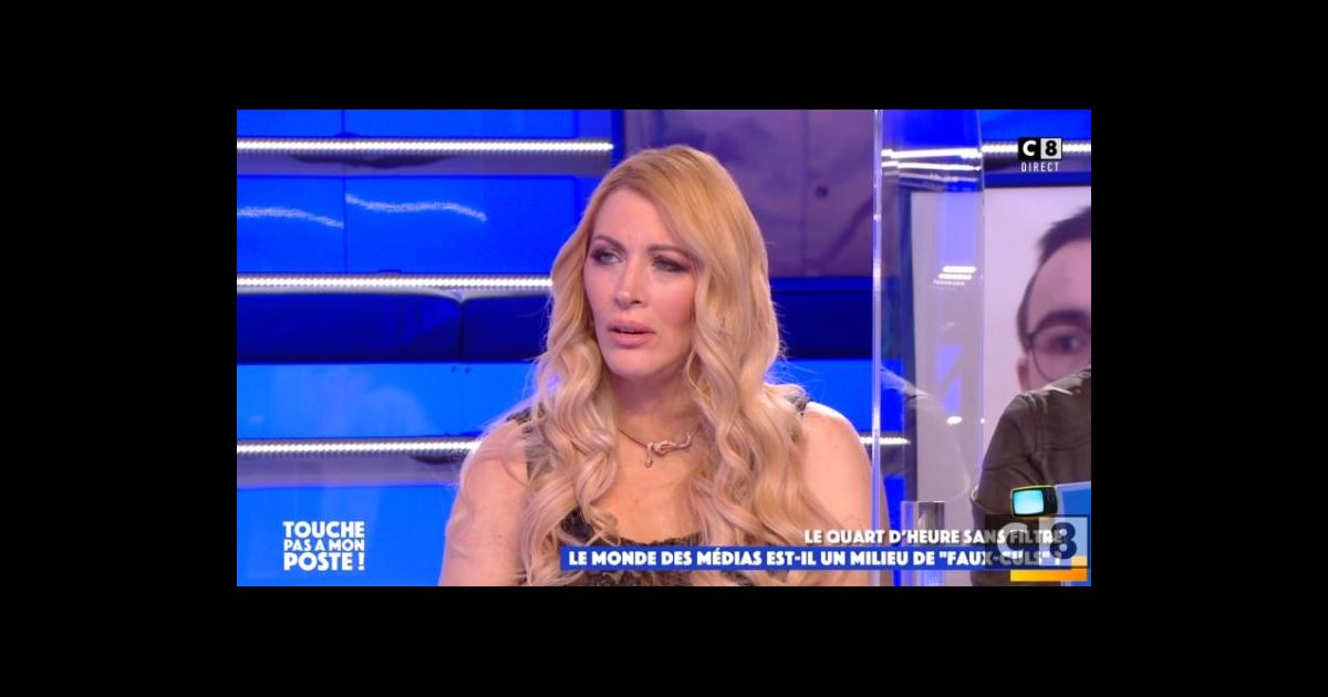 Loana Dans Touche Pas à Mon Poste Sur C8 Le 9 Février 2021 Purepeople 