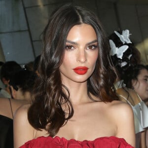 Emily Ratajkowski à la soirée CFDA Fashion Awards à New York