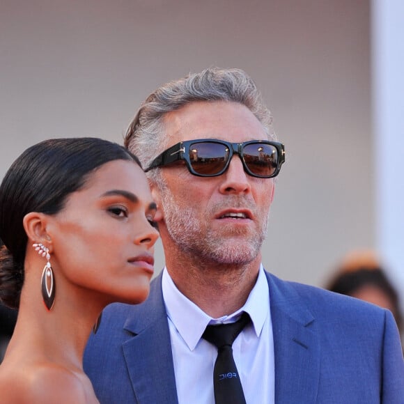 Vincent Cassel et sa femme Tina Kunakey - Red carpet du film "J'accuse" lors du 76ème Festival du Film de Venise, la Mostra à Venise en Italie le 30 Août 2019 