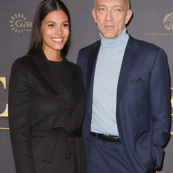 Vincent Cassel et sa femme Tina Kunakey à l'avant-première du film policier "L'Empereur de Paris" au cinéma Gaumont-Opéra à Paris, France, le 10 décembre 2018. © Coadic Guirec/Bestimage 
