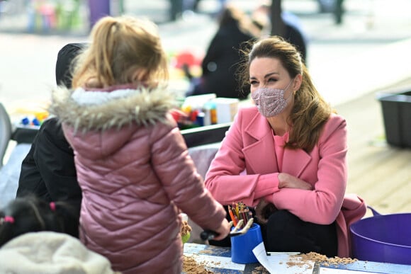 Le prince William, duc de Cambridge, et Kate Middleton, duchesse de Cambridge, visitent l'école "School 21" à Londres, le 11 mars 2021.