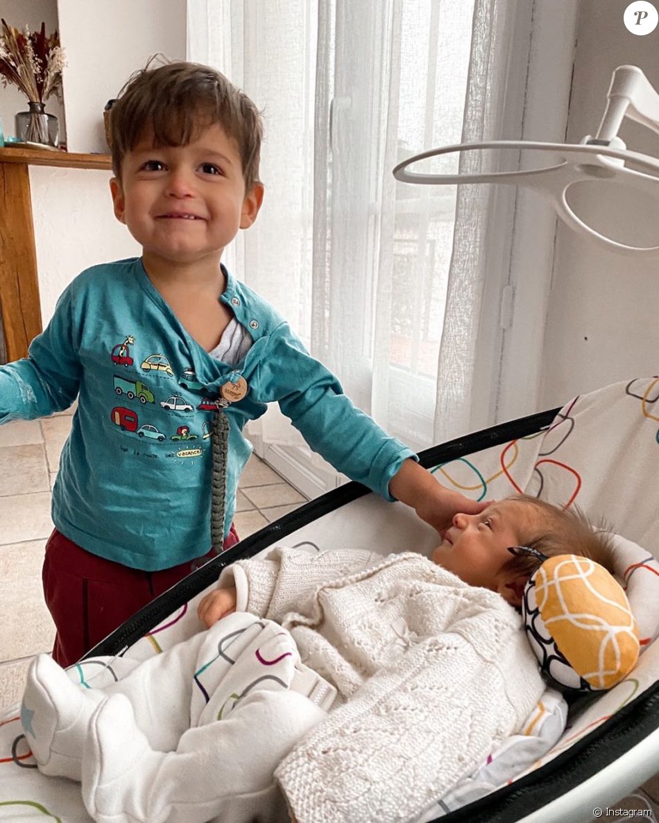 Juliann, le fils de Jesta et Benoît, grand frère fier, sur Instagram, le 3 mars 2021