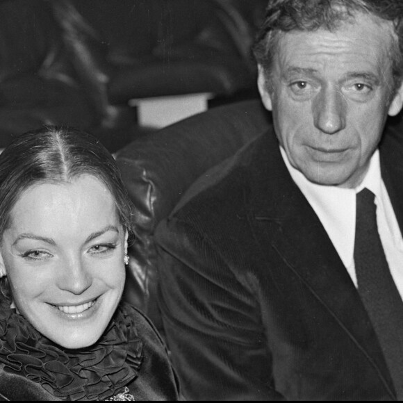 ARCHIVES - Yves Montand et Romy Schneider à la première du film César et Rosalie à Paris en 1972.