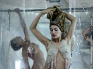 Regardez Laetitia Casta se dévoiler en déesse d'une beauté envoûtante et... magnifiquement nue !