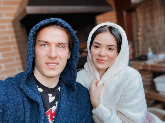 Andrey Lunin et son épouse Anastasiia en décembre 2020.