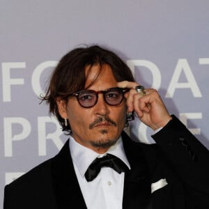 Johnny Depp lors du photocall du gala "Monte-Carlo Gala for Planetary Health" organisé par la Fondation Prince Albert II de Monaco le 24 septembre 2020. © Claudia Albuquerque / Bestimage