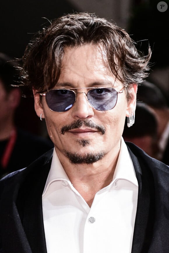 Johnny Depp - Tapis rouge du film "Waiting For The Barbarians" lors du 76ème festival international du film de Venise, la Mostra.