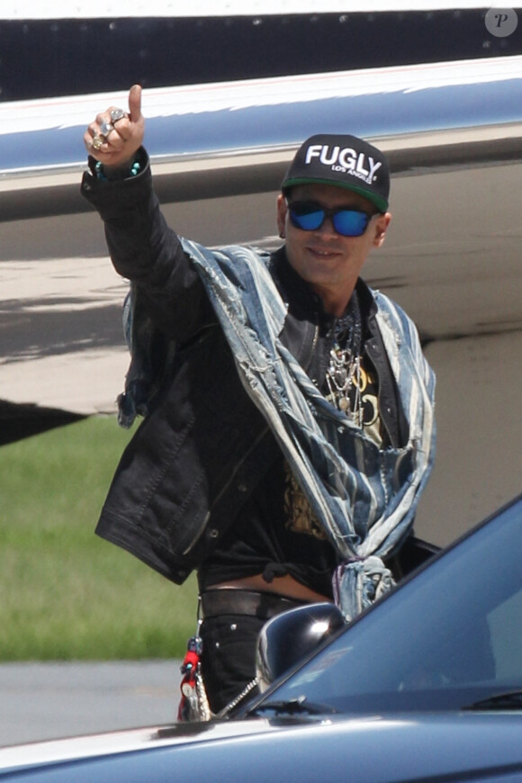 Exclusif - Johnny Depp arrive en jet privé à Bethlehem en Pennsylvanie. Le 21 mai 2018