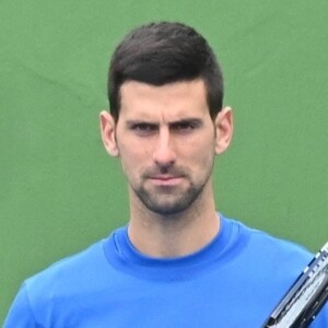Novak Djokovic s'entraine à Marbella le 11 janvier 2021.