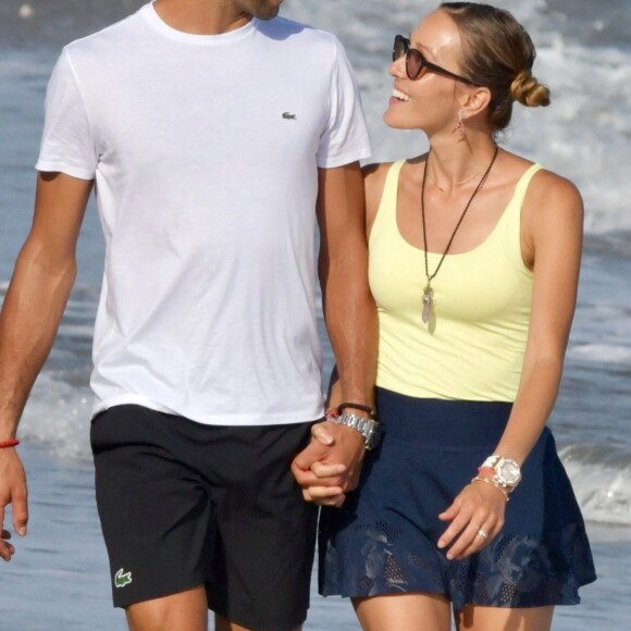 Novak Djokovic passe ses vacances avec sa femme Jelena et ses enfants Stefan et Tara sur une plage de Marbella en Espagne le 1er aout 2019.