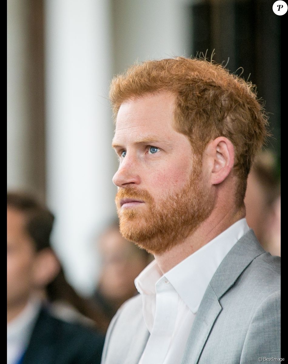 Le prince Harry, duc de Sussex, participe à une conférence de presse annonçant un nouveau partenariat entre Booking.com, SkyScanner, CTrip, TripAdvisor et Visa, à la ADAM Tower à Amsterdam, aux Pays-Bas le 3 septembre 2019.