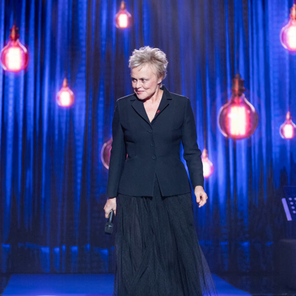 Exclusif - Muriel Robin - Enregistrement de l'émission "Sidaction, ensemble contre le Sida - Merci Line" au Paradis Latin à Paris, qui sera diffusée le 27 mars sur France 2. © C.Guirec-C.Moreau / Bestimage 