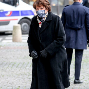 La ministre de la Culture Roselyne Bachelot - Messe en hommage à Robert Hossein en l'église Saint-Sulpice à Paris. Le 9 février 2021