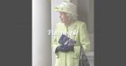 Elizabeth II tout sourire : retour haut en couleur, après 5 mois passés enfermée au château