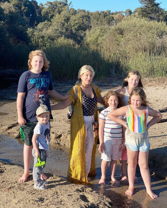 Tori Spelling et ses 5 enfants. Août 2020.