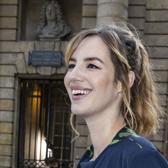 Louise Bourgoin enceinte au défile L'Oreal Paris à la Monnaie de Paris. Le 28 septembre 2019. © Olivier Borde / Bestimage