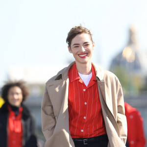 Louise Bourgoin - Défilé L'Oréal Paris sur la Seine, le 30 septembre 2018. © Cyril Moreau / Olivier Borde / Bestimage