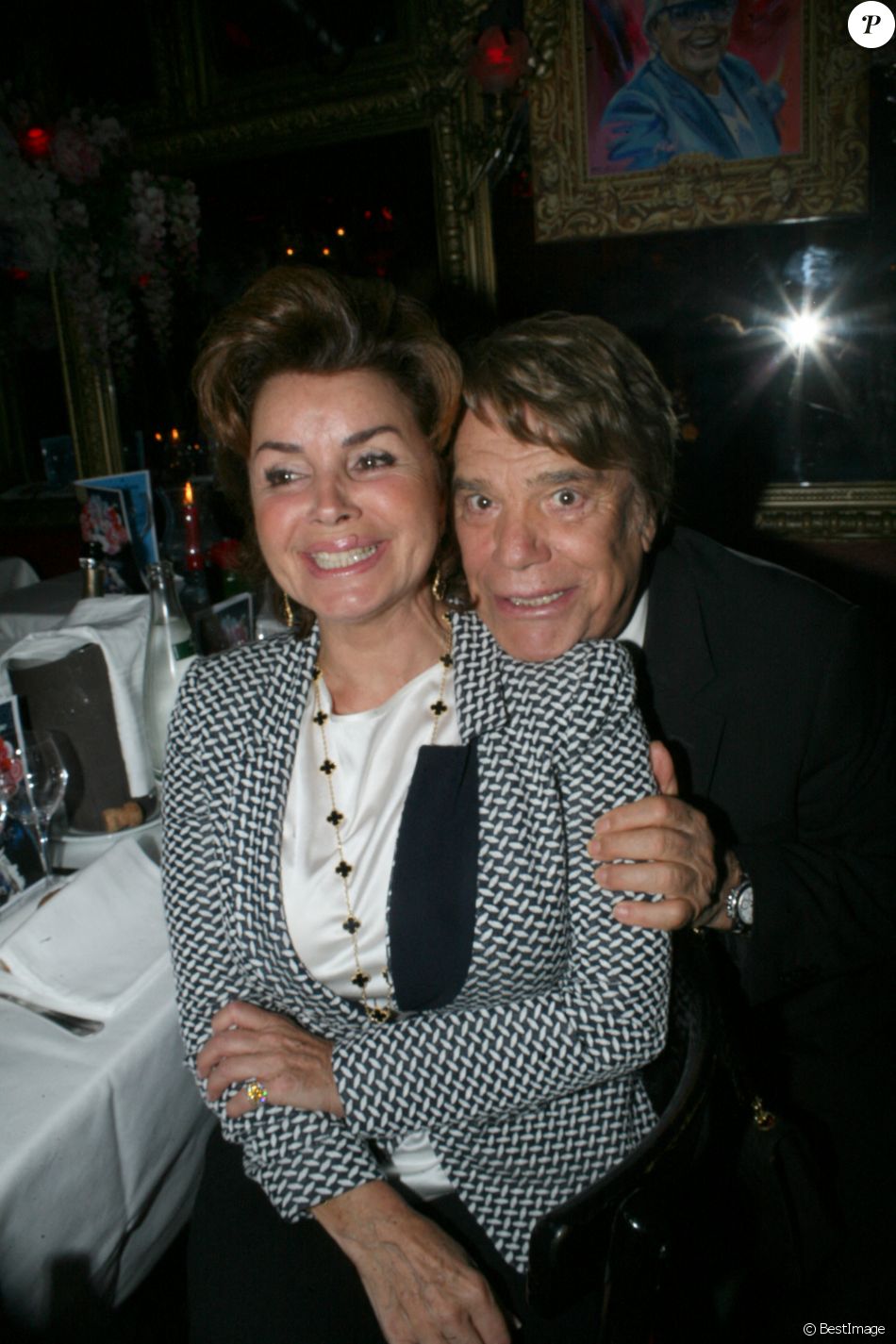 Info du 4 avril 2021 Bernard Tapie et sa femme Dominique violentés chez eux lors d'un cambriolage - Bernard Tapie et sa femme Dominique - Michou fête ses 85 ans et les 60 ans de son cabaret à Paris le 20 juin 2016.