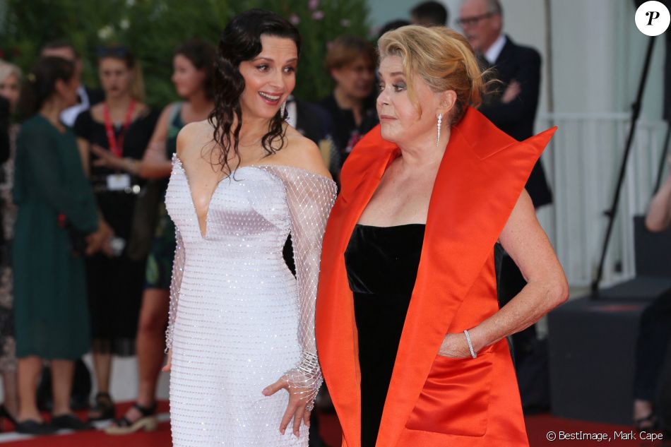 Juliette Binoche, Catherine Deneuve - Red carpet de la cérémonie d'ouverture du 76ème festival de Venise, la Mostra le 28 août 2019. © Mark Cape / Panoramic / Bestimage