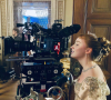 Phoebe Dyvenor en tournage de la série La Chronique des Bridgerton. Janvier 2021.