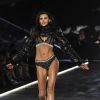 Georgia Fowler enceinte : l'égérie de Victoria's Secret topless pour dévoiler son ventre arrondi