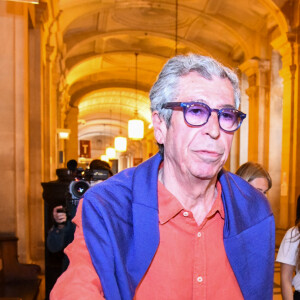 Patrick Balkany à la sortie du palais de justice de Paris après sa condamnation à cinq ans de prison ferme