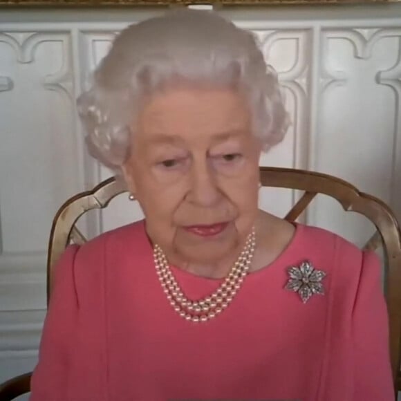 La reine Elisabeth II d'Angleterre encourage les anglais à se faire vacciner contre le coronavirus (COVID-19) le 26 février 2021.