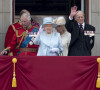 Le prince Charles, prince de Galles, la reine Elisabeth II d'Angleterre, Camilla Parker Bowles, duchesse de Cornouailles et le prince Philip, duc d'Edimbourg - La famille royale d'Angleterre assiste à la parade "Trooping the colour" à Londres.
