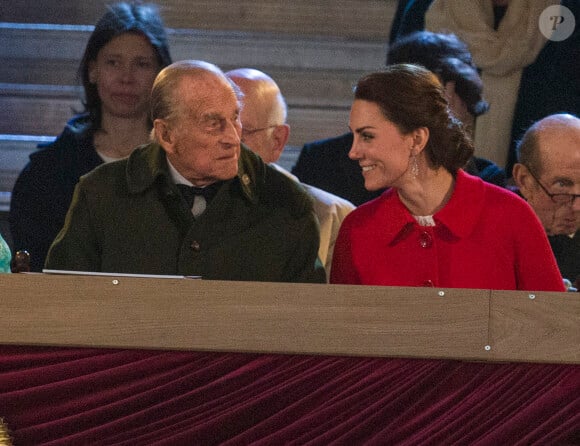 Le prince Philip, duc d'Edimbourg, et Kate Catherine Middleton, duchesse de Cambridge - La famille royale d'Angleterre lors des célébrations du 90ème anniversaire de la reine Elisabeth II au château de Windsor. Le 15 mai 2016